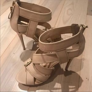 Boutique 9 straps heels beige